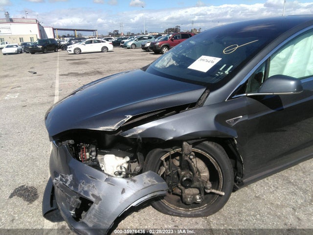 Tesla Model X 70d/90d/75d/60d 2016 5YJXCAE2XGF019821 Image 6