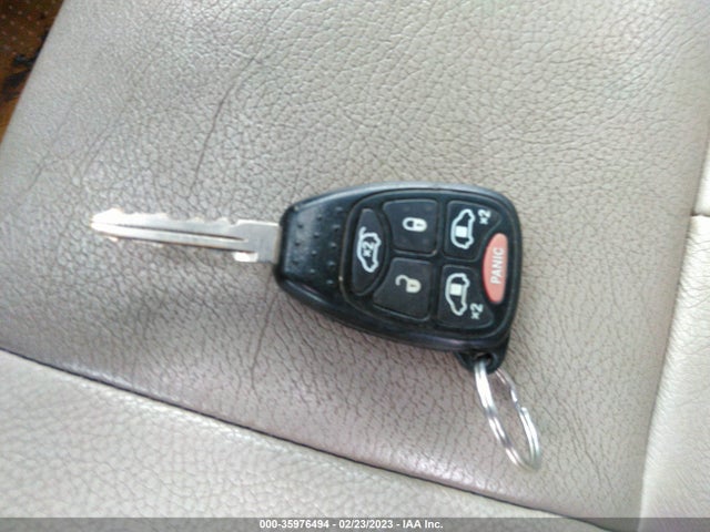 Dodge Grand Caravan 2005 2D8GP44LX5R117282 Image 3