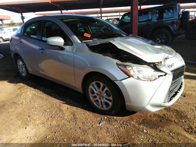 2018 Toyota Yaris, VIN: 3MYDLBYV8JY325637