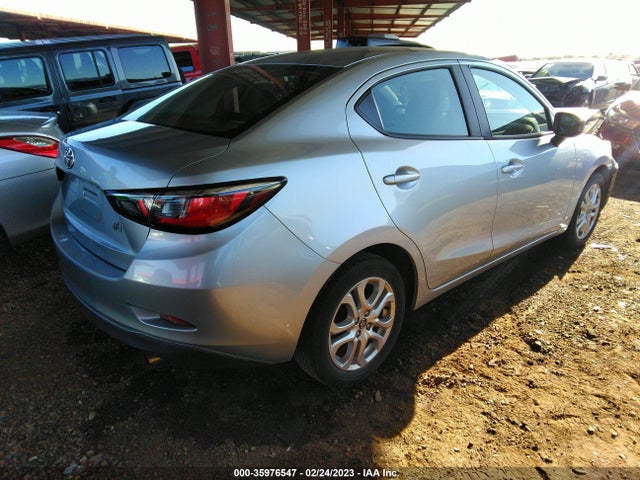 2018 Toyota Yaris, VIN: 3MYDLBYV8JY325637