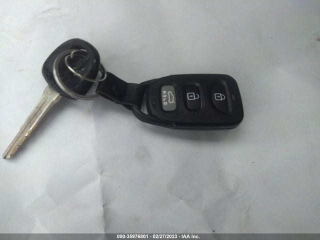 2020 HYUNDAI ELANTRA SEL VIN: 5NPD84LF6LH532815