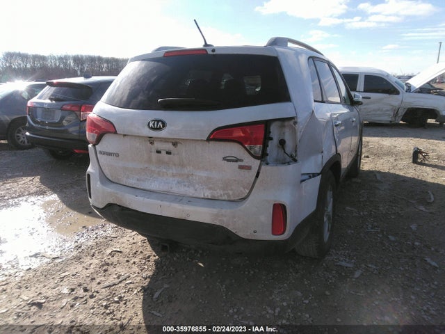 2014 KIA SORENTO LX VIN: 5XYKT4A61EG534653