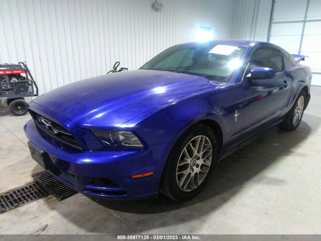 Ford Mustang V6 2014 1ZVBP8AM0E5219584 Image 2