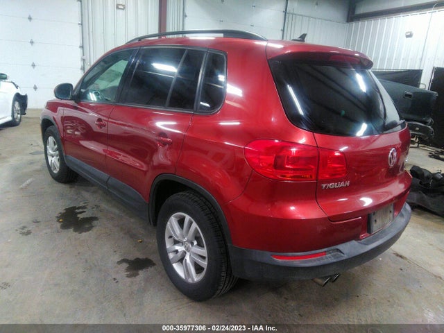 WVGAV7AX4FW115468 Volkswagen TIGUAN S
