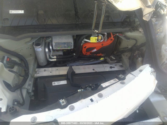 Tesla Model Y Long Range 2022 7SAYGDEE5NF547013 Image 10