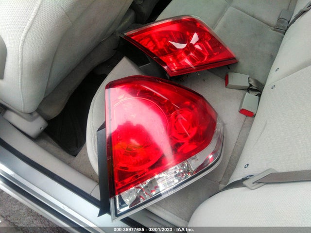 Chevrolet Impala 2010 2G1WB5EN7A1229909 Image 4