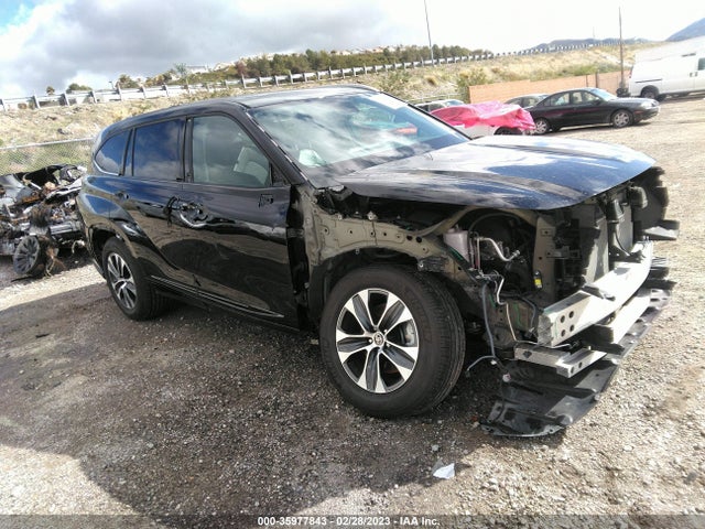 2022 Toyota Highlander, VIN: 5TDHZRBHXNS593399