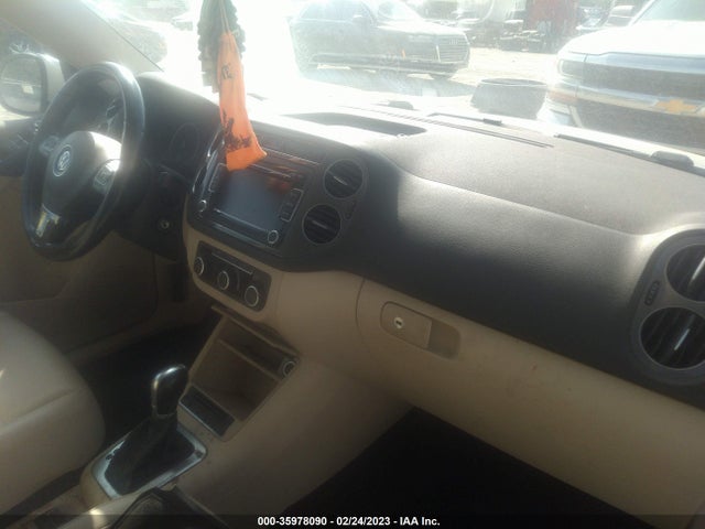 2012 VOLKSWAGEN TIGUAN SE VIN: WVGAV7AX0CW526376