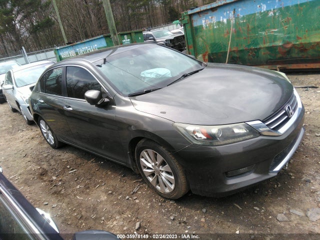 2014 1HGCR2F88EA218752 main image