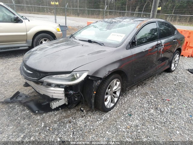 1C3CCCBG3FN514134 Chrysler 200 S