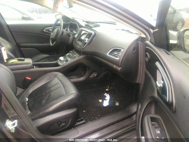 Chrysler 200 C 2016 1C3CCCCB2GN100802 Image 6
