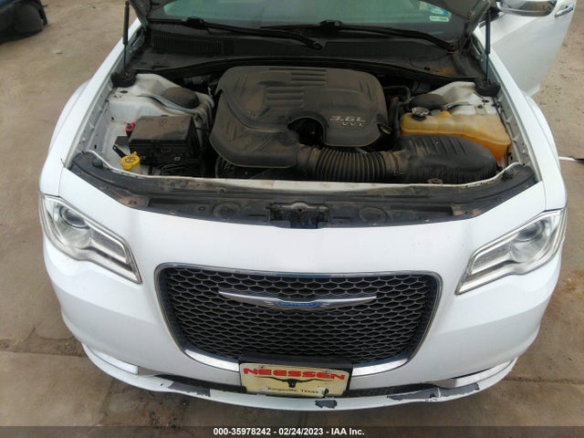 Chrysler 300 Limited 2018 2C3CCAEG6JH194051 Image 10