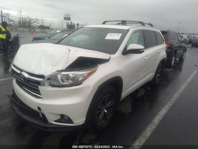 2016 Toyota Highlander, VIN: 5TDKKRFH9GS131665