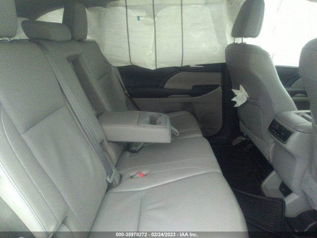 2016 Toyota Highlander, VIN: 5TDKKRFH9GS131665
