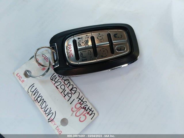 2C4RC1BG0KR652138 Chrysler Pacifica Touring L