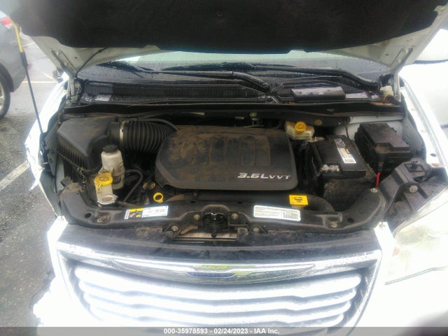 2C4RC1BG0ER272639 Chrysler Town & Country Touring