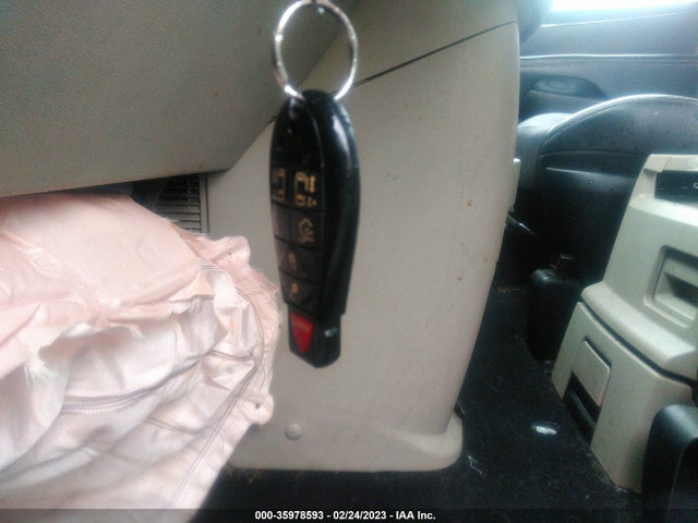 2C4RC1BG0ER272639 Chrysler Town & Country Touring