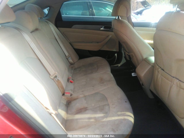 2015 HYUNDAI SONATA 2.4L SE VIN: 5NPE24AF6FH221401