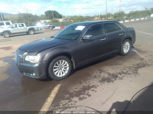 Chrysler 300 2013 2C3CCAAG4DH612035 Image 2