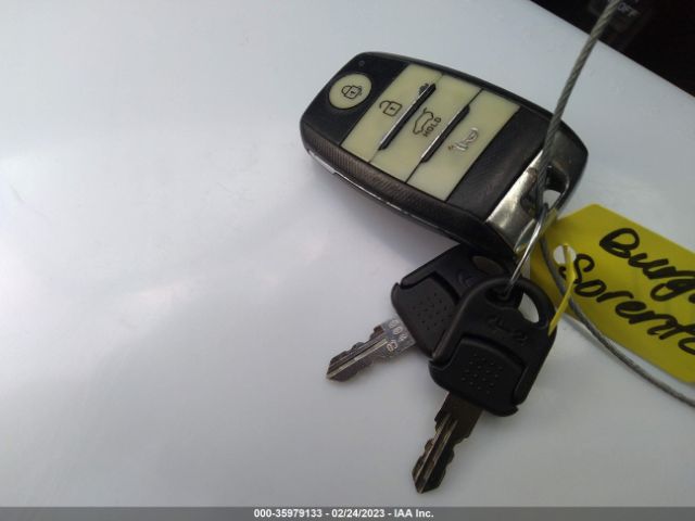 5XYPK4A56GG038007 KIA SORENTO SX