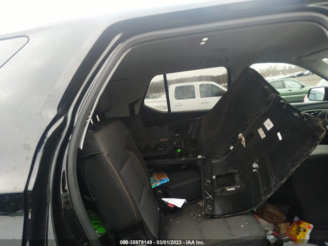 Chevrolet Traverse Ls 2018 1GNEVFKW7JJ101485 Image 9