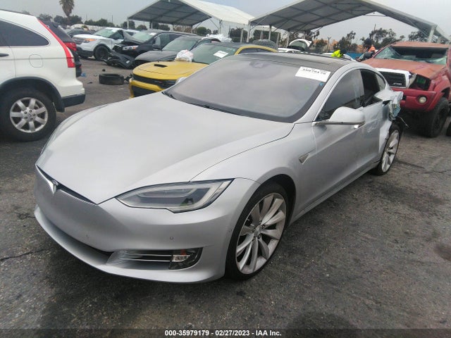 2016 Tesla Model S, VIN: 5YJSA1E11GF142320