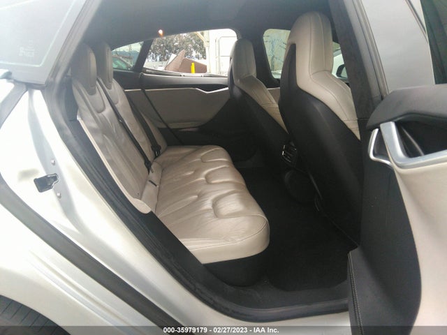 2016 Tesla Model S, VIN: 5YJSA1E11GF142320