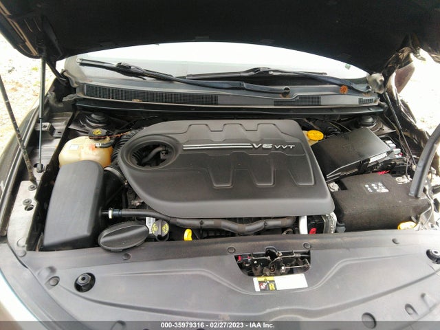 Chrysler 200 C 2015 1C3CCCCG4FN524332 Image 10