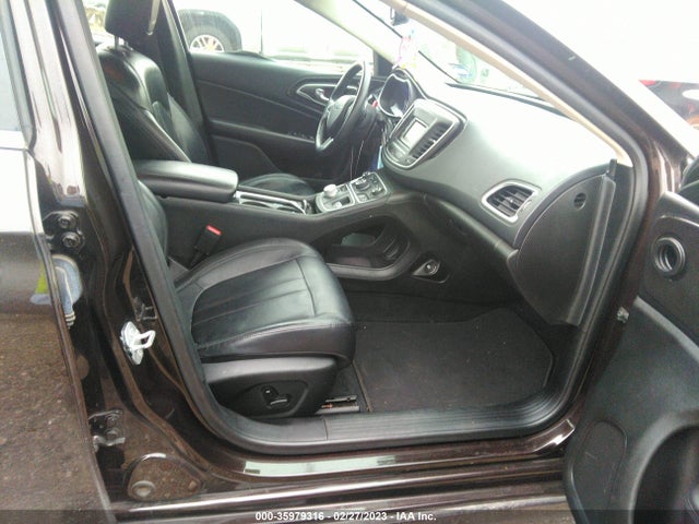 Chrysler 200 C 2015 1C3CCCCG4FN524332 Image 5