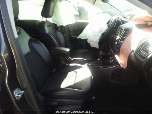3C4NJCBB2JT494238 Jeep Compass Altitude