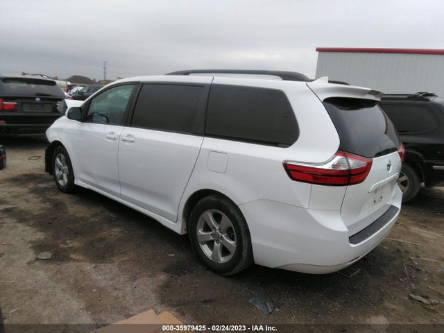 Toyota SIENNA LE 2019 5TDKZ3DC3KS009490 Image 3