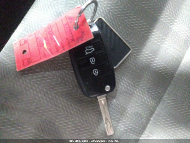 KNDPMCAC7L7640196 KIA Sportage Lx