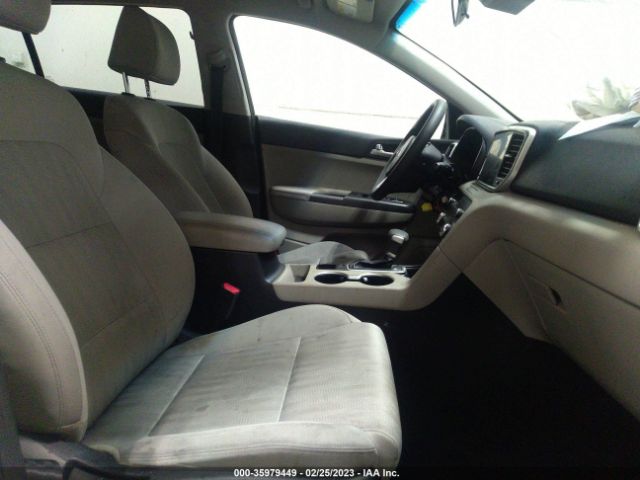 KNDPMCAC7L7640196 KIA Sportage Lx