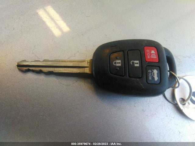 Toyota Corolla L/le/s/s Plus/le Plus 2015 2T1BURHE2FC254227 Image 3