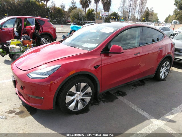 Tesla Model Y Long Range 2021 5YJYGDEE7MF152570 Image 2