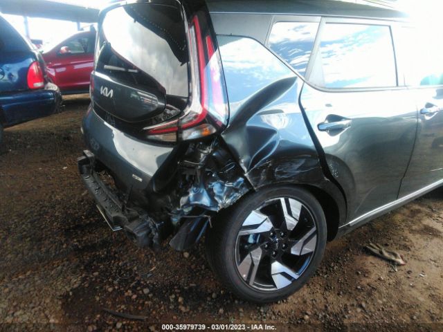KNDJ53AU2P7198543 KIA Soul Gt-line