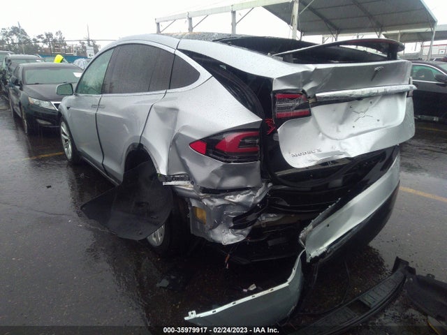 Tesla Model X 90d/75d/100d 2017 5YJXCDE29HF051114 Image 4