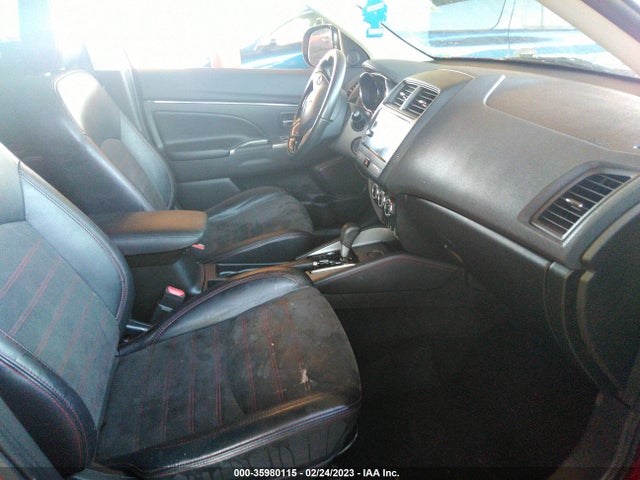 JA4AP3AW7JZ036778 Mitsubishi Outlander Sport Se 2.4