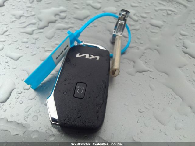 KNDEU2AA3P7372611 KIA SELTOS S