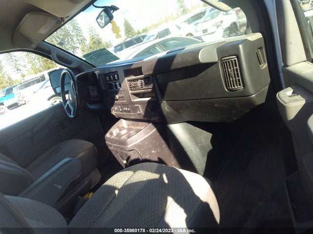 2018 Chevrolet Express, VIN: 1GCWGBFG2J1341787