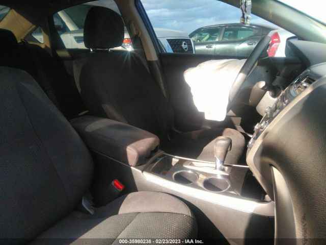 1N4AL3AP0EC135841 Nissan Altima 2.5 S