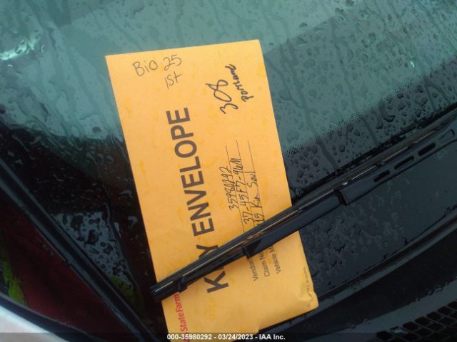 KNDJN2A27F7152617 KIA Soul Base