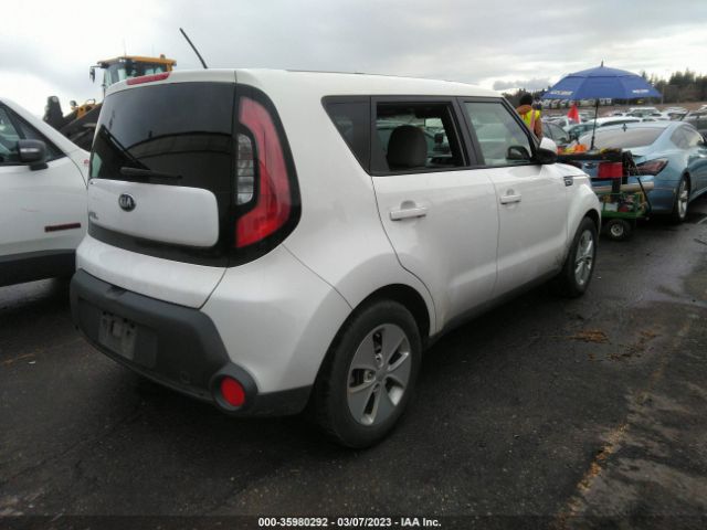 KNDJN2A27F7152617 KIA Soul Base