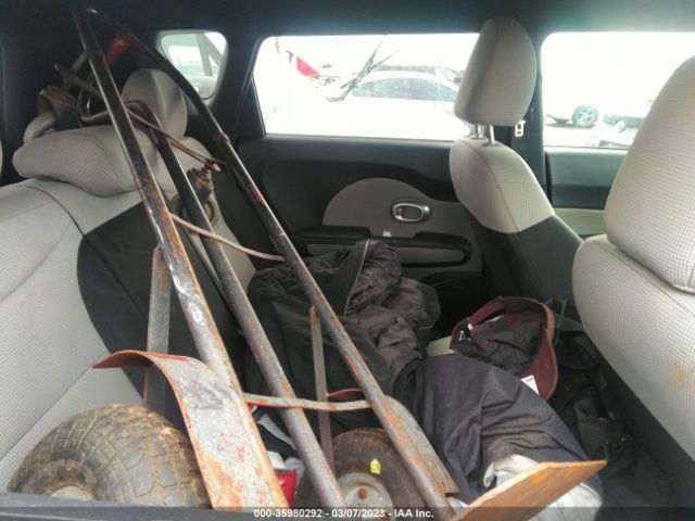 KNDJN2A27F7152617 KIA Soul Base