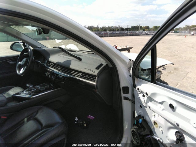 Audi Q7 Premium Plus 2018 WA1LAAF73JD021188 Image 5