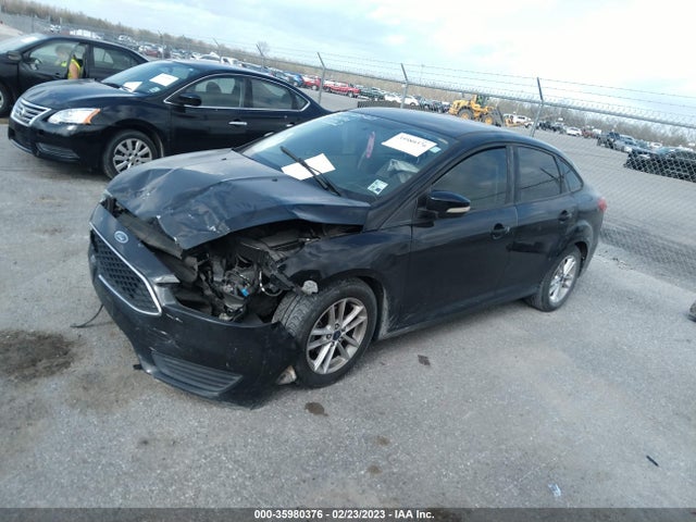 Ford FOCUS SE 2017 1FADP3F26HL247112 Image 2