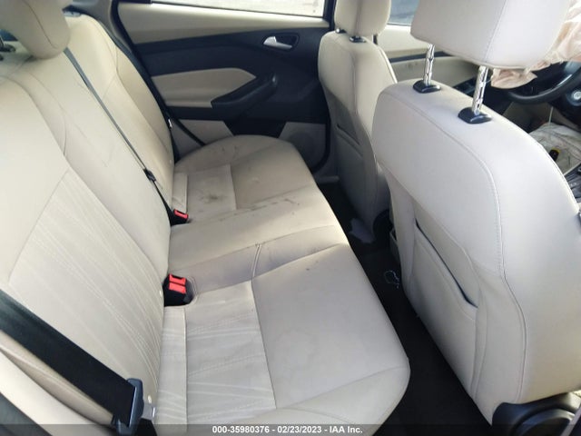 Ford FOCUS SE 2017 1FADP3F26HL247112 Image 9