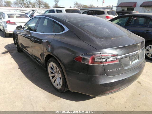 2017 Tesla Model S, VIN: 5YJSA1E13HF209422