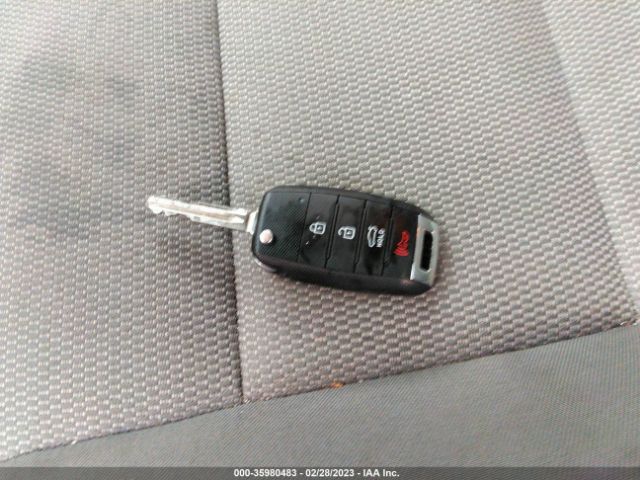 3KPFK4A70HE142309 KIA FORTE LX