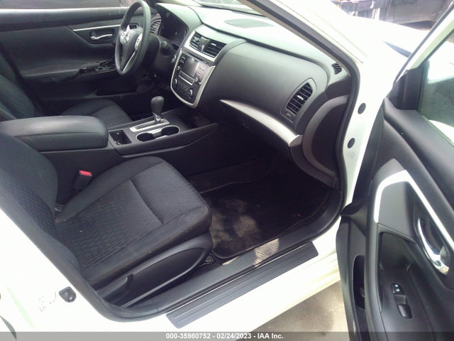 2016 Nissan Altima, VIN: 1N4AL3AP3GN345597